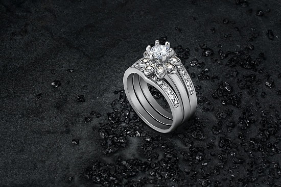 20230120124419 original ccaed4adfc65d04 Ring on Background composite